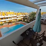 The King's View Apartment *